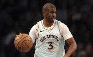 NBA巨星因暴发矛盾被罚离场，事件引起争议