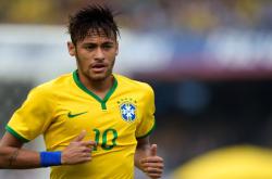 利物浦不断突破！，哈兰德连续七场比赛得分超过险胜赛场气氛高涨