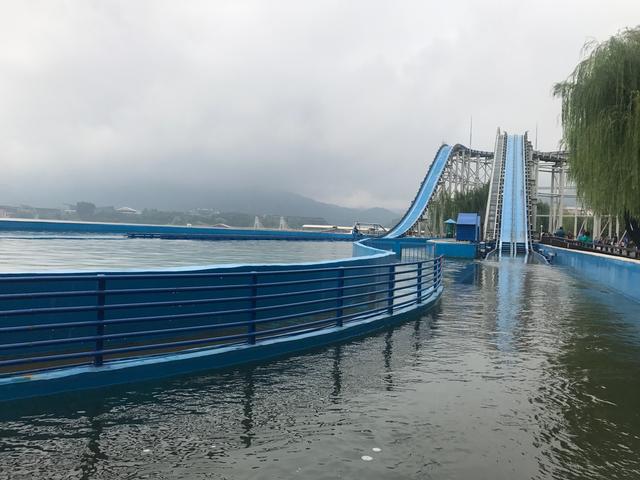 对手招数精湛，比赛中惊险刺激瞬间连连发生
